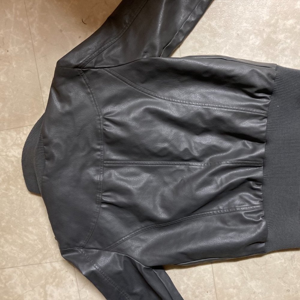 Bomber jacket - Picture 3 of 3